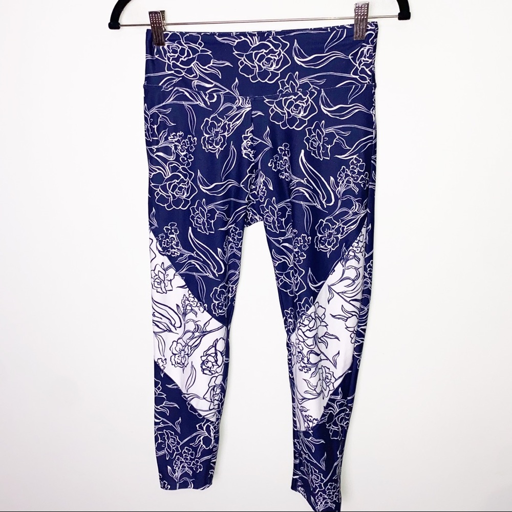 Balance Collection Floral Cropped Athletic Leggings Size Small